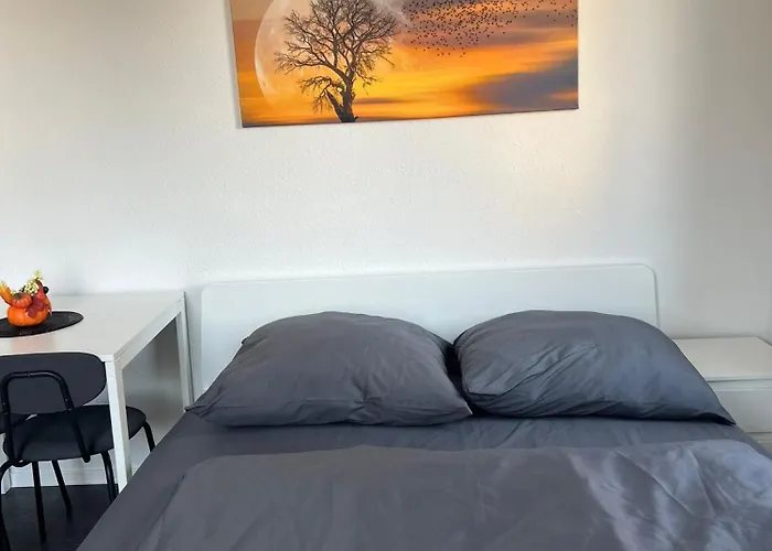 Apollo Apartments